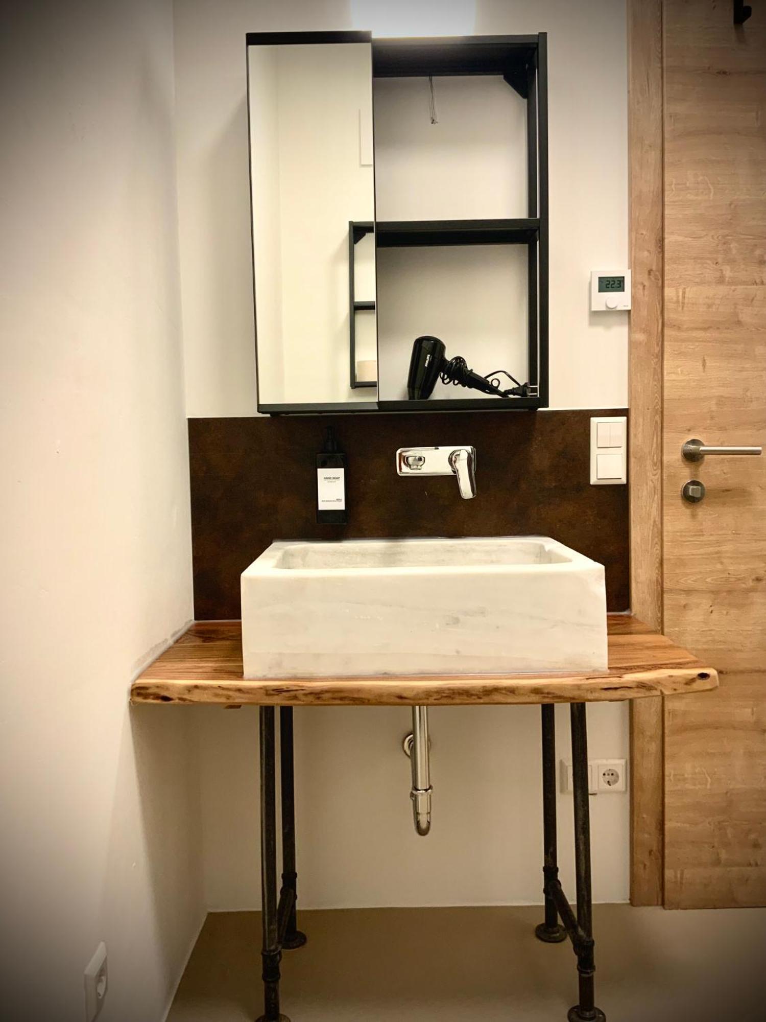 Apartament Waterfront - Urbane Eleganz Am Bachufer Villach Pokój zdjęcie